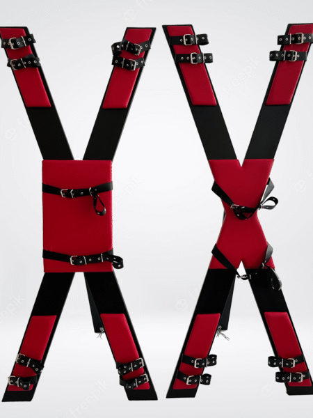 Kryžius su paminkštinimais ir reguliuojamais diržais